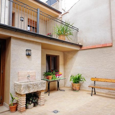 Cal Blai Apartman Mora la Nueva Kültér fotó